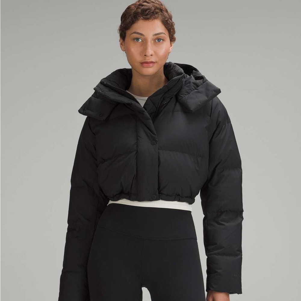 Lululemon Super Cropped Wunder Puff size 4